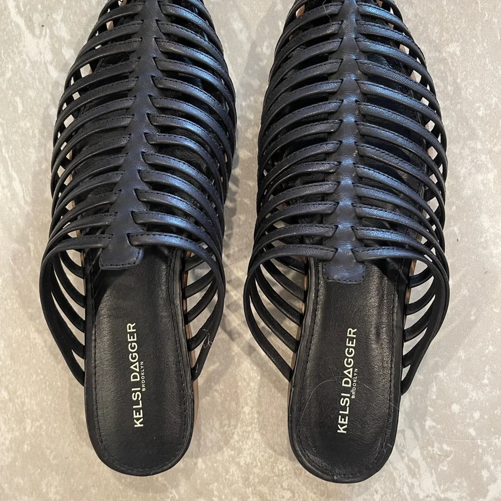 NWT Kelsi Dagger Black Brooklyn Women's Black Leather Strappy Seba Mules - Picture 2 of 8
